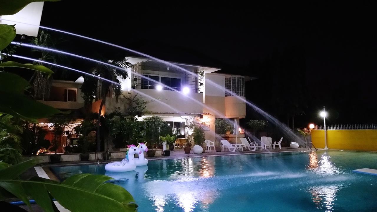 Asias Boutique Club /The Homestays Rangsit Exterior photo